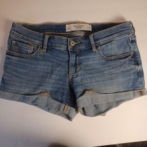 Womens Abercrombie & Fitch Jean Shorts size‎ 2 W26 EUC